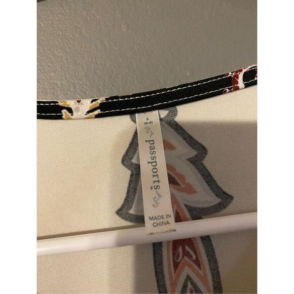 Passport Long Sleeve VNeck Tunic Top Size Small - Picture 4 of 5